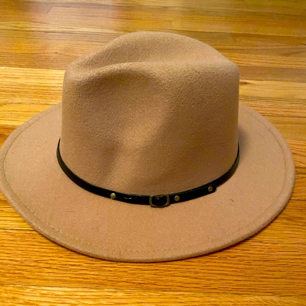 Women’s Wool Hat